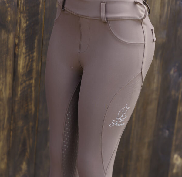 Breggings - Image 5